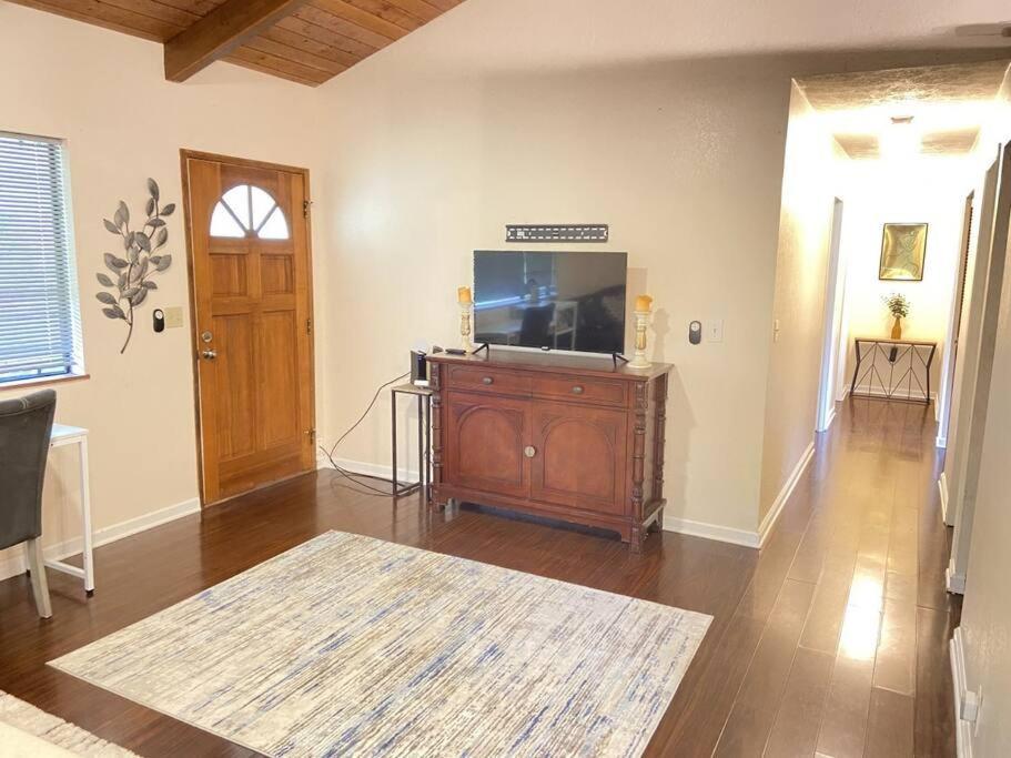 Peaceful, Private Master Bedroom With Own Bath Near Hilo, With Ac! Keaau Exteriör bild