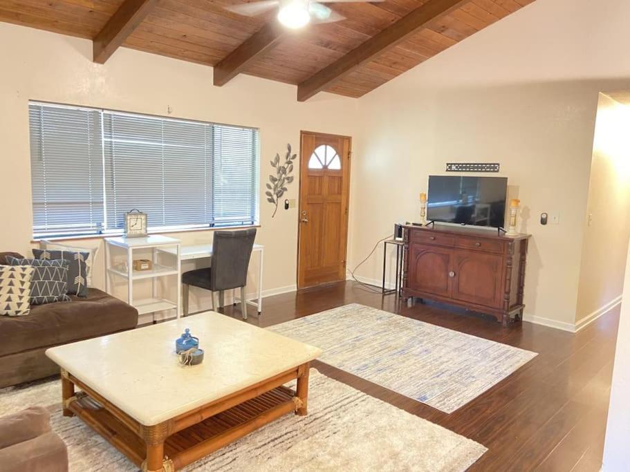 Peaceful, Private Master Bedroom With Own Bath Near Hilo, With Ac! Keaau Exteriör bild